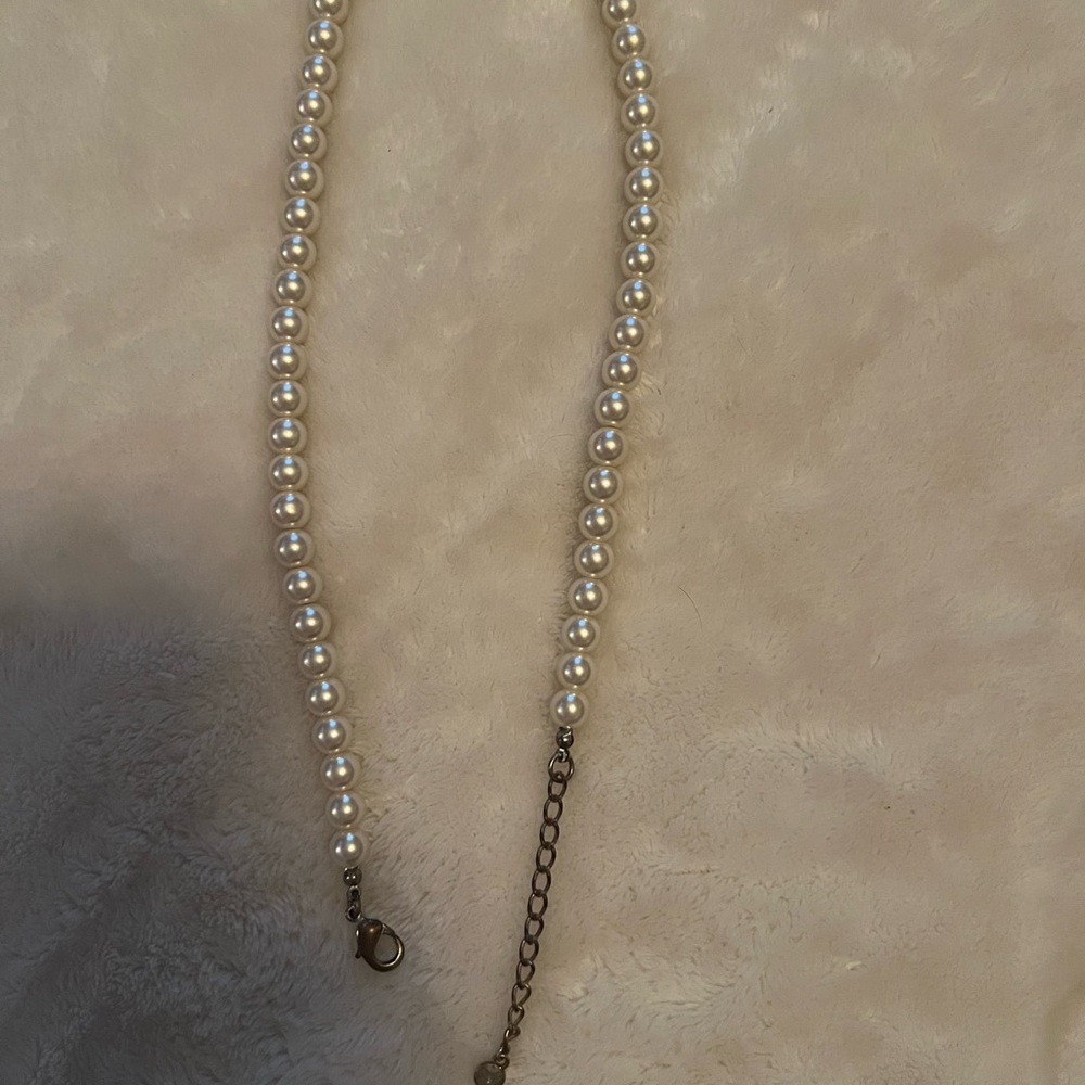 Elegant Pearl Necklace